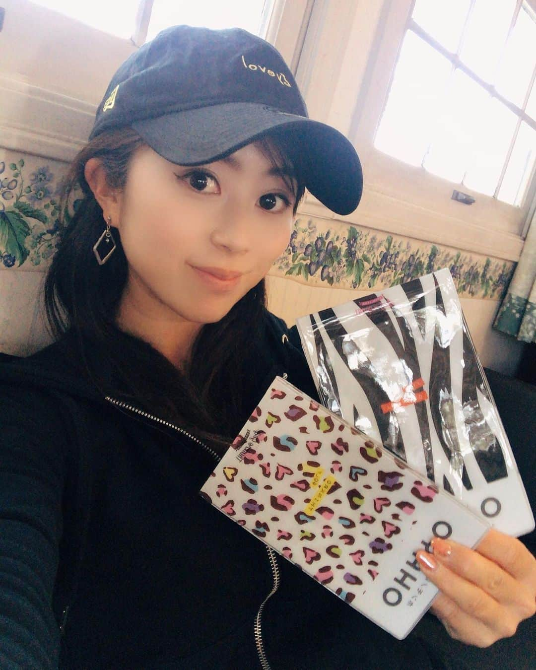 青木茉里奈さんのインスタグラム写真 - (青木茉里奈Instagram)「THINKRO GOLF 様 メモカバー📝 ありがとうございます＾＾🧡 ・ ・ ・ #golf #thinkrogolf #tee #メモカバー #ありがとうございます #感謝」4月19日 16時21分 - marinaaoki28