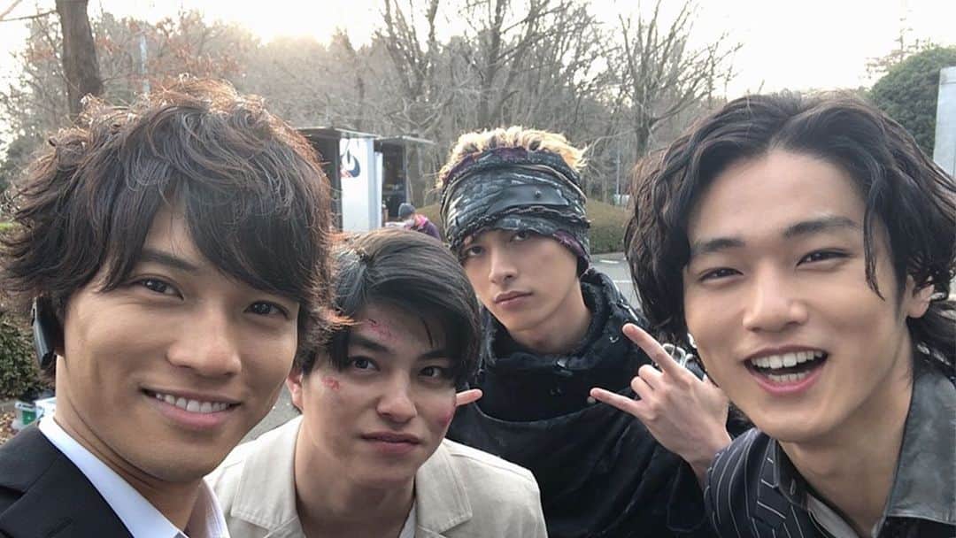 のインスタグラム：「ゼロワン32話ありがとう！用心棒です。 （扉開けた瞬間の記憶はちゃんと消しときました舌を出して目を細めている顔） なんで不破さん予告で涙？お楽しみにー！」