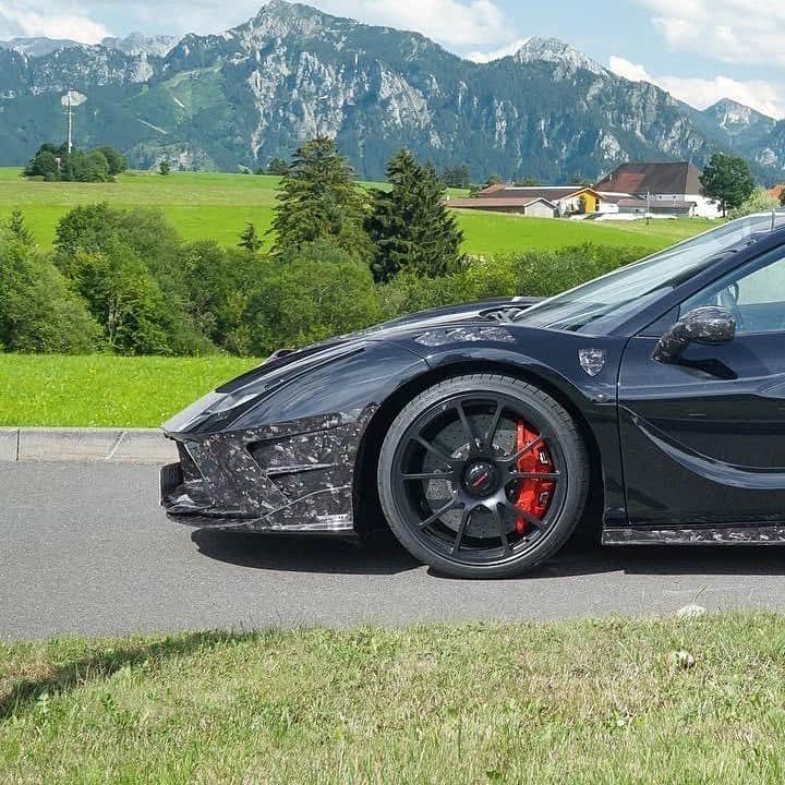 CARLiFESTYLEさんのインスタグラム写真 - (CARLiFESTYLEInstagram)「Mansory 488 Spider. Thoughts? Check out @aerosunzusa for more info! #carlifestyle」4月19日 10時45分 - carlifestyle