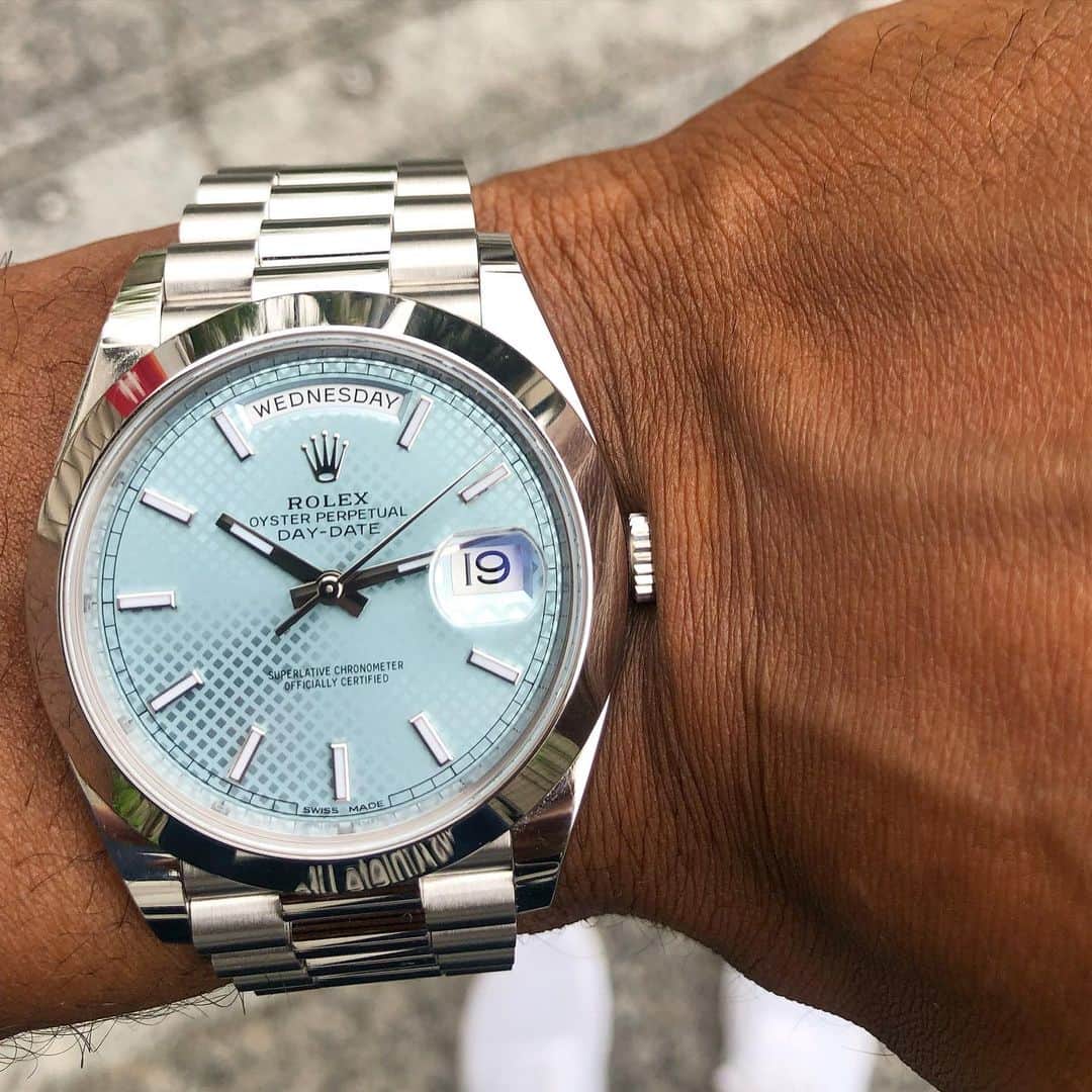 のインスタグラム：「Ice blue」