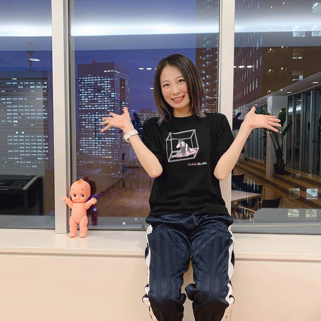安済知佳のインスタグラム：「番組ラストイベントまであと13週  #安済知佳いちかばちか #ちかちか  #カウントダウン #あやちゅがゲストに来てくれたときなぜか連れてきたキューピーさん #文化放送のキューピーさん」