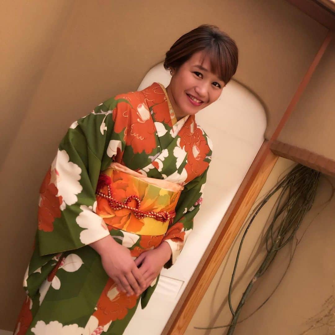 朱里さんのインスタグラム写真 - (朱里Instagram)「着物着た時の写真👘  #kimono #photography #memories #着物」4月19日 12時37分 - syuri_official