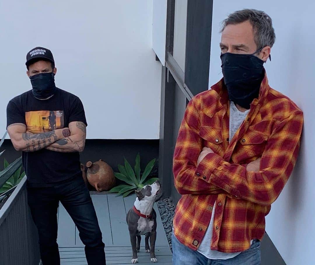 JR・ボーンさんのインスタグラム写真 - (JR・ボーンInstagram)「Continuing to play safe while Physically Distancing and wearing our @originusa masks. Esther ate hers.」4月19日 12時52分 - jrbourne1111