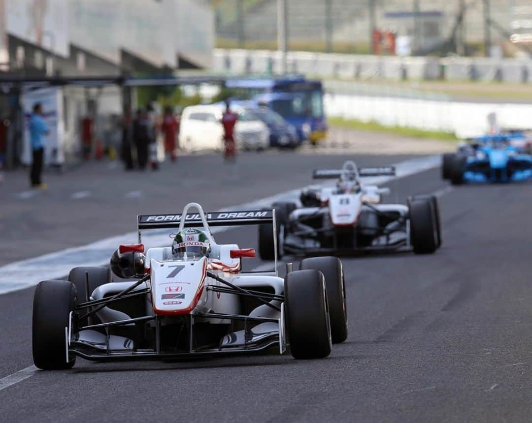 福住仁嶺のインスタグラム：「A picture from 5 years ago😁  今からちょうど5年前は全日本F3選手権の開幕戦でした。 もう既に懐かしく感じます。 時間はあっという間に過ぎていきますね！  #stayhome」