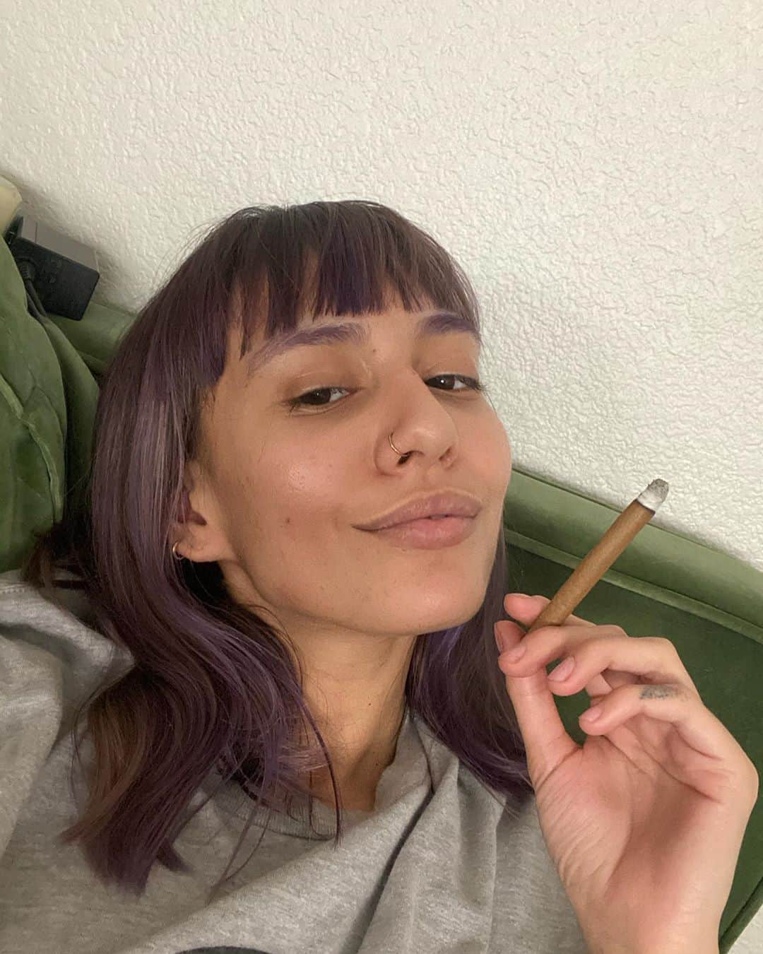 Janice Griffithのインスタグラム：「i love weed. celebrate 420 with me tomorrow @ 4:20 doing joint rollings on @purebeautypurebeauty IG live 💫👀」