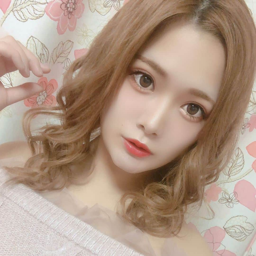 内田琴音さんのインスタグラム写真 - (内田琴音Instagram)「Twitterにのせたただの自撮り🐱 割と盛れたんじゃ？！(笑)」4月19日 17時56分 - kotodevil_