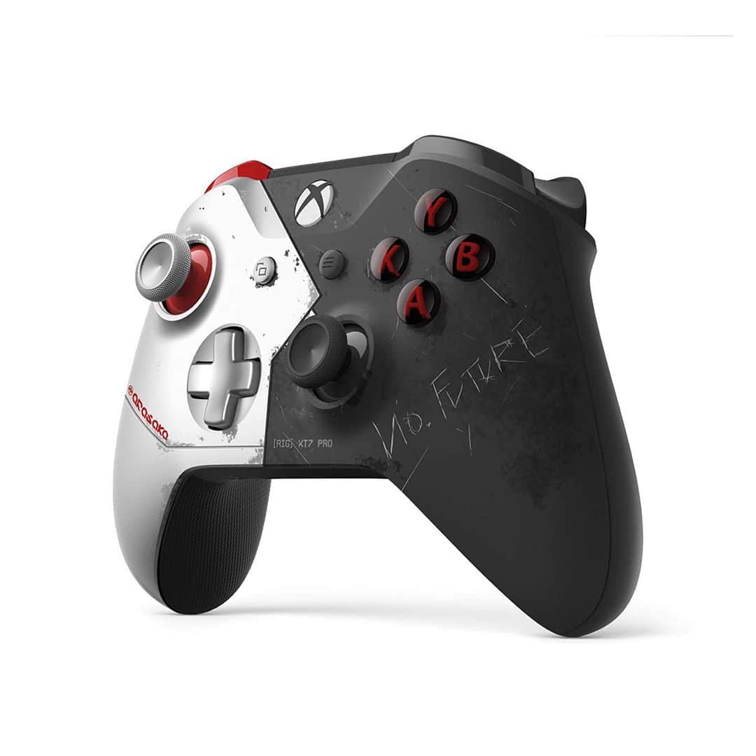 HYPEBEASTさんのインスタグラム写真 - (HYPEBEASTInstagram)「@hypebeastgaming: It appears that @amazon has leaked the design of a @cyberpunkgame-themed @xbox One controller, and it’s set to arrive much earlier than the game. Inspired by Keanu Reeves’ character Johnny Silverhand, the controller takes on a two-toned aesthetic and features full button mapping, a 3.5mm stereo headset jack, and uses Bluetooth connectivity, supporting other Windows 10 PCs and devices. As for its release date, the Amazon listing says it’ll be available May 4. ⁠⠀ Photo: Amazon」4月19日 18時41分 - hypebeast