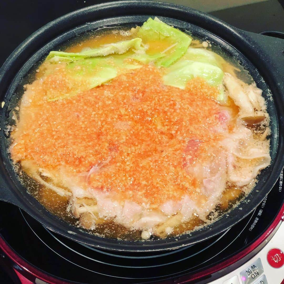 東浜巨さんのインスタグラム写真 - (東浜巨Instagram)「今日はずっと食べたかっためんたいとろろ鍋！ 美味い！  @skyharuyoshi.official  http://www.skyhakata.com  #コロナに負けるな #お取り寄せグルメ #めんたいとろろ鍋 #鰆めんたい #主海」4月19日 19時22分 - _nao.higashihama_16