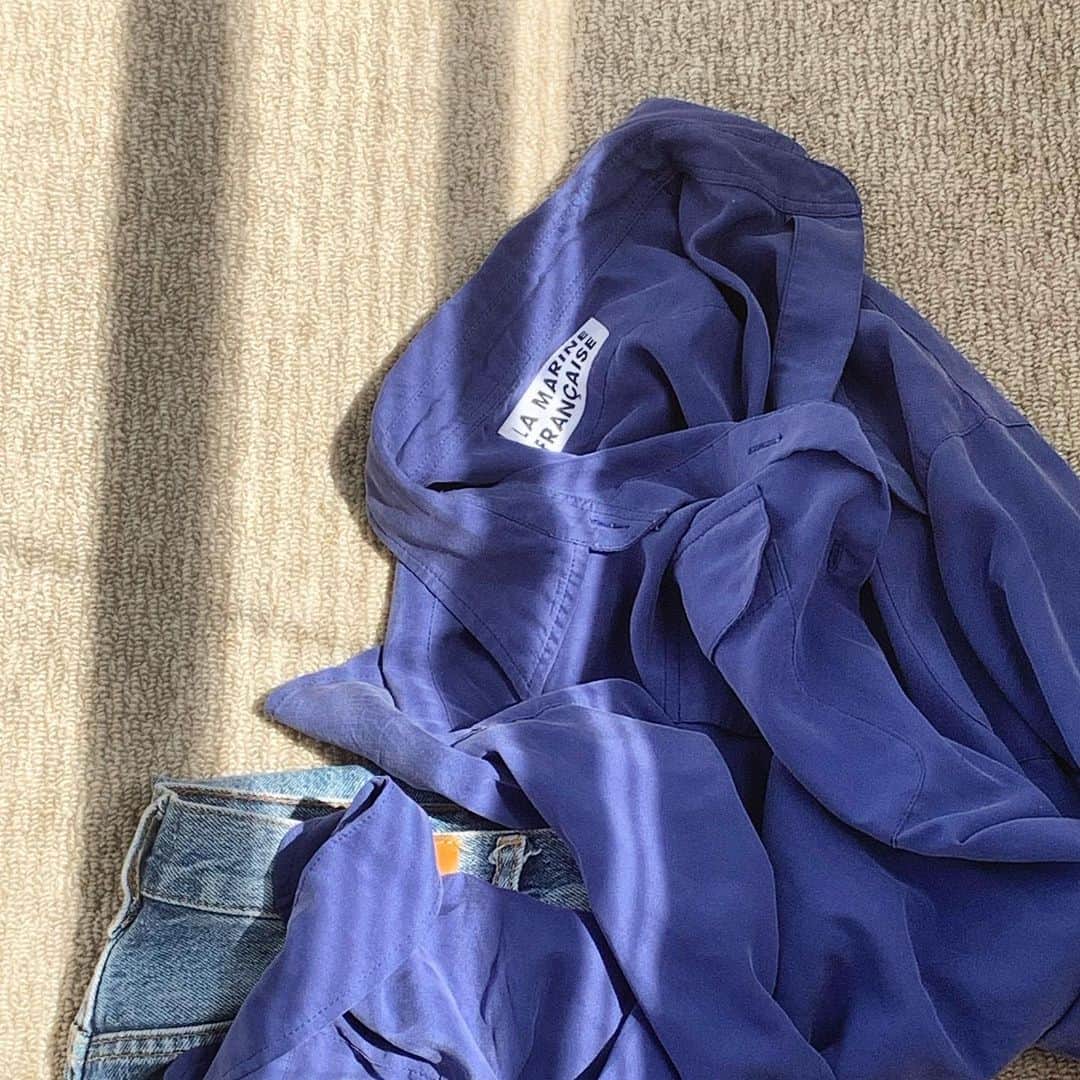 風間ゆみえのインスタグラム：「Instagram LIVEで着ていたシャツは @la_marine_francaise_official のものです💙  #yumie_k_style」
