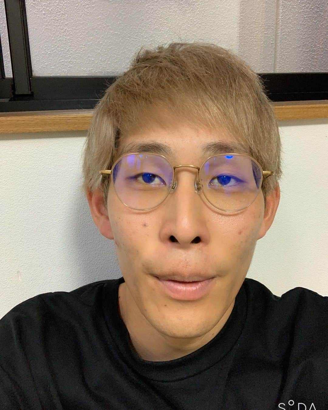 イッシーさんのインスタグラム写真 - (イッシーInstagram)「●ミカンくん変顔五十音「し」 「しょんべん我慢しててやっとできた時の安心の顔」 #耐えた #ギリギリ #膀胱破裂寸前 #変顔 #五十音 #ニヤけて頂ければいいんです」4月19日 20時09分 - mikankun141