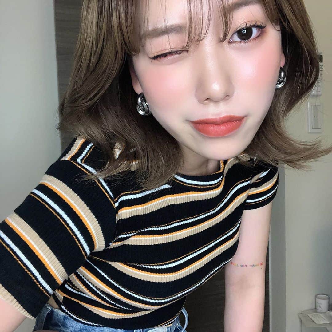 のインスタグラム：「ショートってやっぱり慣れへんな😅」