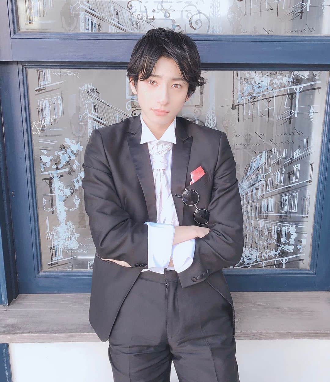 岡田翔大郎のインスタグラム：「いつかのタキシード🤵」