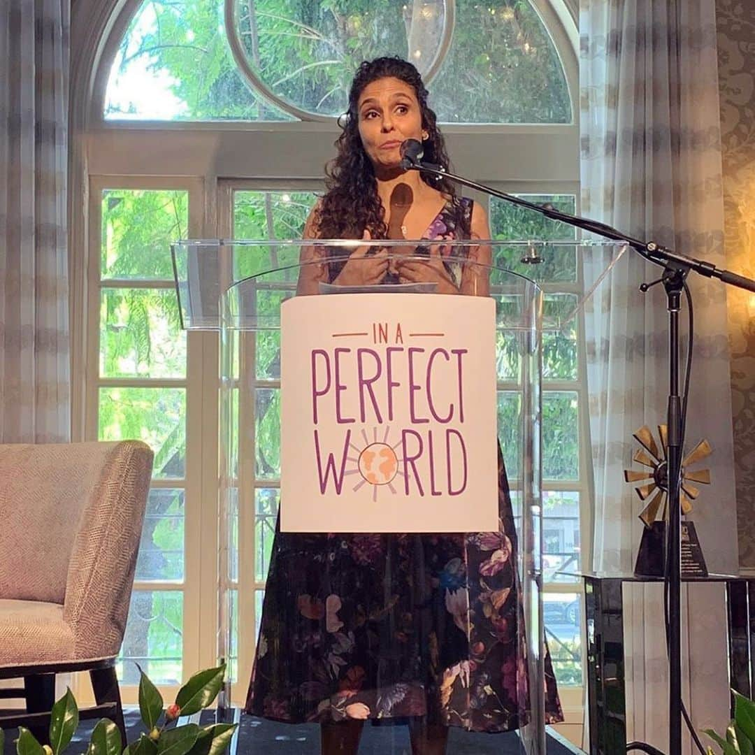 レイチェル・レフィブレさんのインスタグラム写真 - (レイチェル・レフィブレInstagram)「The last event I attended before the world closed down was for @perfectworldfdn. Knowing they are out there doing this work is a light in the dark. Thank you, gorgeous @shannondelaat, for inviting & making me aware! Darling Malin sums it up beautifully below 🧡  #Repost @malinakerman ・・・ In a perfect world we would all just accept and love one another, without judgement. What would your perfect world look like? Love this organization @perfectworldfdn founded by the incredible @manuelatestolini Also lucky to hang with this beautiful soul @rachellelefevre This organization is lifting up youth and giving them access to the things they need most in order to thrive and become the next generations powerful leaders. #iapw #youth #nextgeneration #knowledgeispower @thevirtueproject」4月20日 0時09分 - rachellelefevre