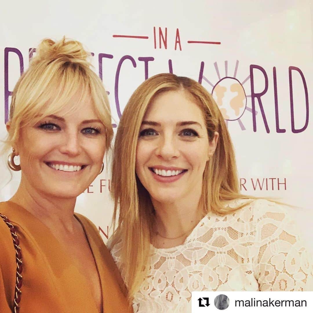 レイチェル・レフィブレのインスタグラム：「The last event I attended before the world closed down was for @perfectworldfdn. Knowing they are out there doing this work is a light in the dark. Thank you, gorgeous @shannondelaat, for inviting & making me aware! Darling Malin sums it up beautifully below 🧡  #Repost @malinakerman ・・・ In a perfect world we would all just accept and love one another, without judgement. What would your perfect world look like? Love this organization @perfectworldfdn founded by the incredible @manuelatestolini Also lucky to hang with this beautiful soul @rachellelefevre This organization is lifting up youth and giving them access to the things they need most in order to thrive and become the next generations powerful leaders. #iapw #youth #nextgeneration #knowledgeispower @thevirtueproject」
