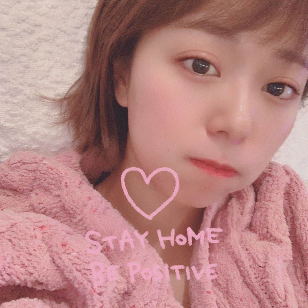 井口裕香さんのインスタグラム写真 井口裕香instagram はやねはやおきを 目標に生きている なのになんだこのじかんはあ おやすみーーーーーーーーー Stayhome Staypositive 早寝早起き 規則正しい生活 きょうは月曜日むんのひだよ Muuun また夜にお