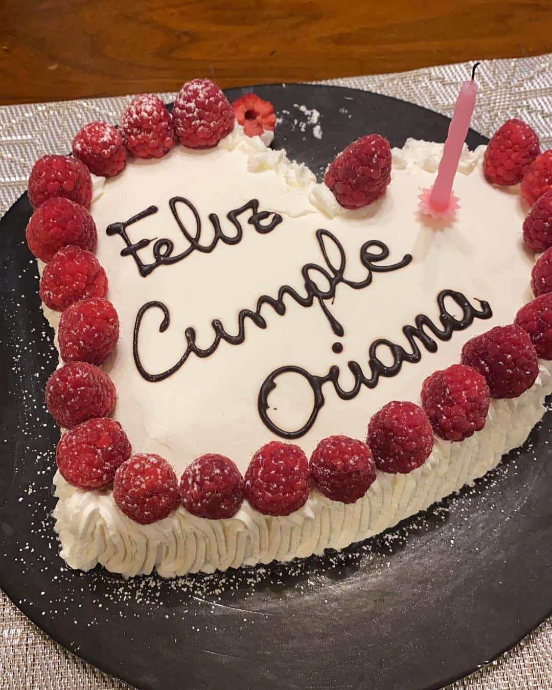 Oriana Sabatiniさんのインスタグラム写真 - (Oriana SabatiniInstagram)「Hoy cumplí 24 años de una manera rarisima. Seria ironico decir que es uno de los cumpleaños donde senti el amor más de cerca, a pesar de que estemos todos lejos? Quizas es porque hoy estamos valorando todo desde otro lugar. Gracias mi amor por todo lo que hiciste hoy @paulodybala y gracias a todos por sus lindos mensajitos 🤎✨」4月20日 5時09分 - orianasabatini