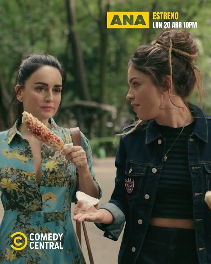 アロンソ・マテオのインスタグラム：「Mi mejor amiga, Bebiush hermosa y talentosa @adelareguera estrena mañana su serie @analaserie y esta demasiado divertida 🚀 No se la pierdan porque son MUCHAS risas garantizadas 🤣 La pueden ver por @comedycentralla @primevideolat @primevideomx @streampantaya !!! Te quiero mucho Ana y súper orgullosa de ti. FELICIDADES!!! 🙌🏽❤️💃🏻💯」