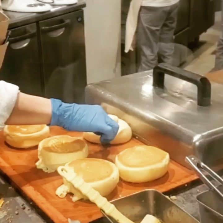 ミスター黒猫（黒猫仙人）のグルメインスタ