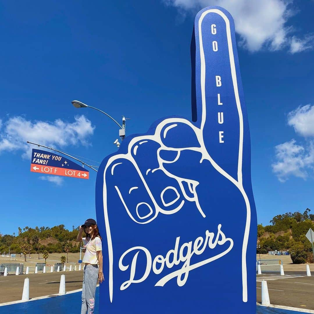 中谷あすみさんのインスタグラム写真 - (中谷あすみInstagram)「☝️☝️☝️ #losangels #dodgers #tripgram #mlb #野球#dodgerstadium #海外旅行 #ロサンゼルス #メジャーリーグ  #旅行好きな人と繋がりたい」4月20日 9時35分 - asumi_naa