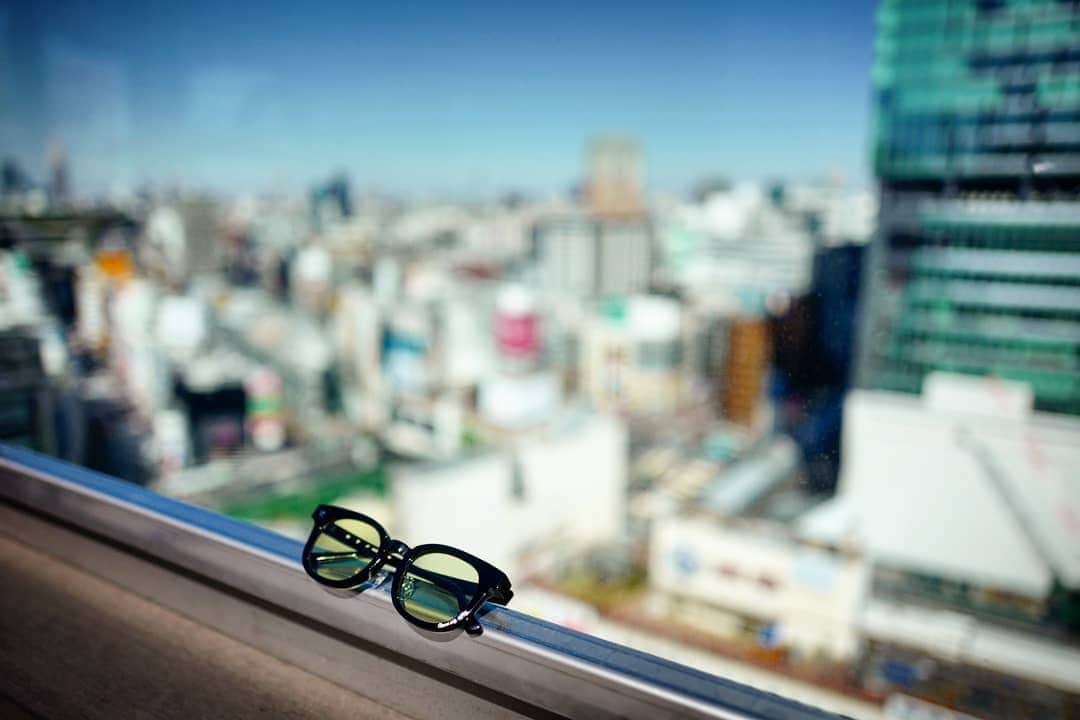植竹拓さんのインスタグラム写真 - (植竹拓Instagram)「⚡	Open my way = 我が道を切り拓く ⚡ · BK·Frame / LimeGreenレンズ · 4/20(mon)20:00~release ･ #nsh #takeiteasy #openmyway #Shibuya #Madeinshibuya #Tokyo #サングラス #sunglasses #Eyewear #アクセサリー #フラットレンズ #ゼロカーブレンズ #0カーブレンズ #Daytona #所ジョージ #世田谷ベース #leica」4月20日 10時32分 - hiromu0820