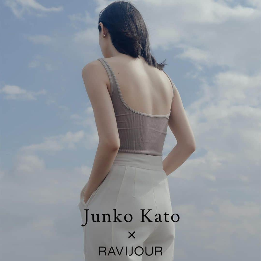 Ravijour Official Instagramさんのインスタグラム写真 - (Ravijour Official InstagramInstagram)「#ComingSoon Junko Kato x RAVIJOUR - 待望のコラボが再び！ 即完売となった大人気のタンクトップを、 リニューアルし再販売致します。 - 4月23日(木)20時より 公式オンラインストアにて発売。 - #RAVIJOUR #ラヴィジュール #JunkoRAVI」4月20日 20時06分 - ravijour_official