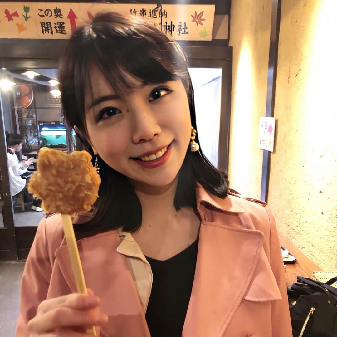 吉田早織さんのインスタグラム写真 - (吉田早織Instagram)「もみじまんじゅうは揚げてるやつのほうがおいしいねー！ღ(๑･∀･๑)｡o💕 なんかねむそうなかおしてる？笑  #広島#広島観光#宮島#厳島#動物#鹿#シカ#旅行#trip#女子旅行#出張#広島旅行#女子旅#もみじまんじゅう#follow#followme #japan#japanesehistory #観光#フリーモデル#コロナに負けるな#コロナウイルスが早く終息しますように #おうち時間#おうちで過ごそう#揚げもみじ」4月20日 20時29分 - saoriyoshida034