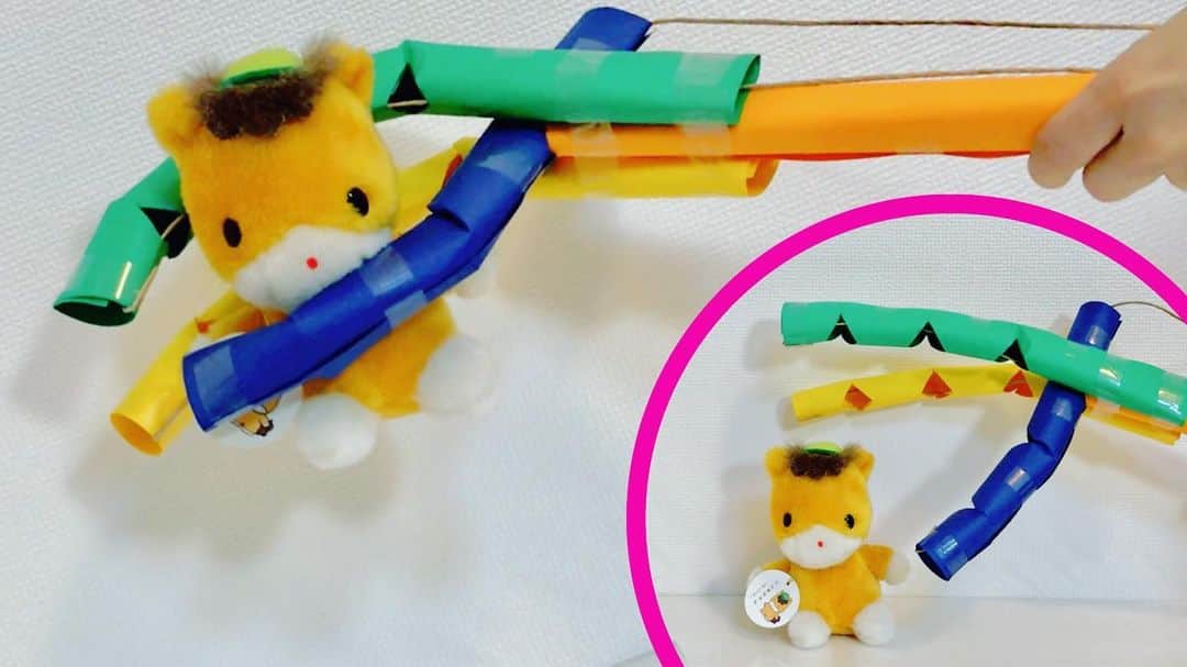 できたくん（高橋和之）のインスタグラム：「お家で工作しよう！  画用紙で作れる「ロボットアーム」  できたくんの出身地のぐんまちゃんも掴める^ ^  是非！おうち遊びに☆  できたくんのYouTubeを活用してください！  #stayhome #おうち遊び #工作大好き #おうちあそびプロジェクト #できたくん #マジックハンド #ロボットアーム」