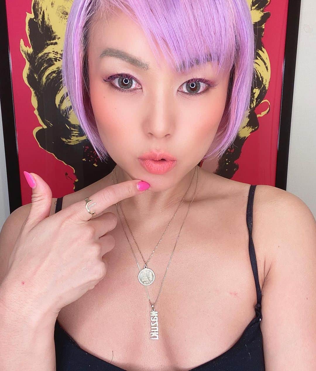 Nazukiさんのインスタグラム写真 - (NazukiInstagram)「💜 𝕹𝖆𝖒𝖊 𝖓𝖊𝖈𝖐𝖑𝖆𝖈𝖊 ＆ 𝖗𝖎𝖓𝖌 💜  @89xiiitokyo  Name ネックレスとリングを作ってもらいました✨✨✨ ・  necklaceはNazuki🌟・ ringはRen⚡️ ・ ずっとつけてられる✌️・ お風呂入っても海入っても、綺麗なままだよ✨・ thank you💕  #necklace #ring #original #namenecklace #namerings  #nazuki #ren #ネームネックレス #ネームリング　#ゴールド #gold」4月20日 20時54分 - nazuki_08