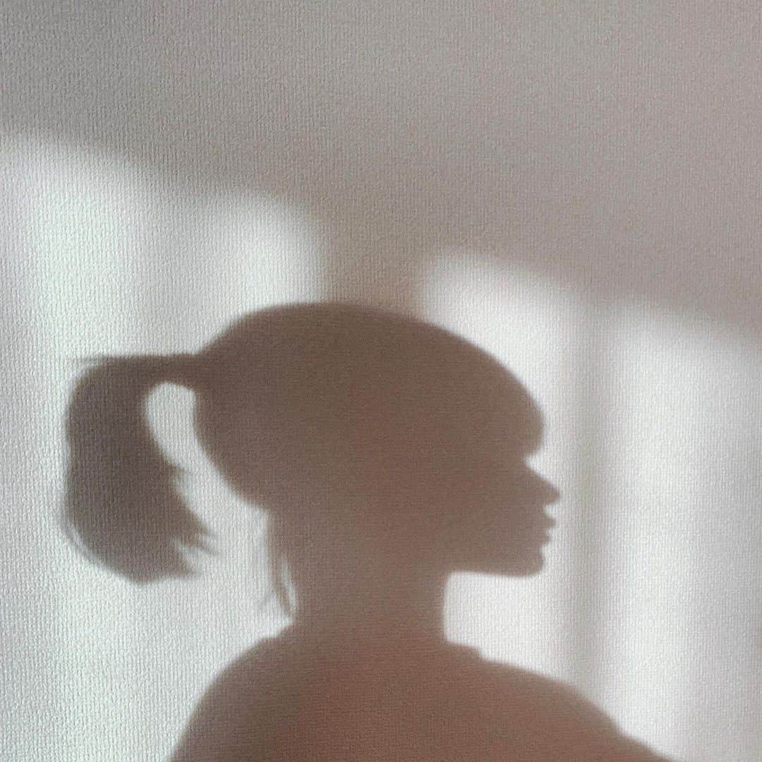 杉咲花さんのインスタグラム写真 - (杉咲花Instagram)「髪が伸びた。去年の夏は、あんなに短かったのになー。」4月20日 12時41分 - hanasugisaki