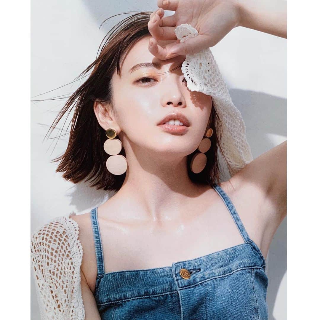 佐川理佳のインスタグラム：「sato chan🤍 @miyatasatoko  photo by @sannomiyamotofumi」