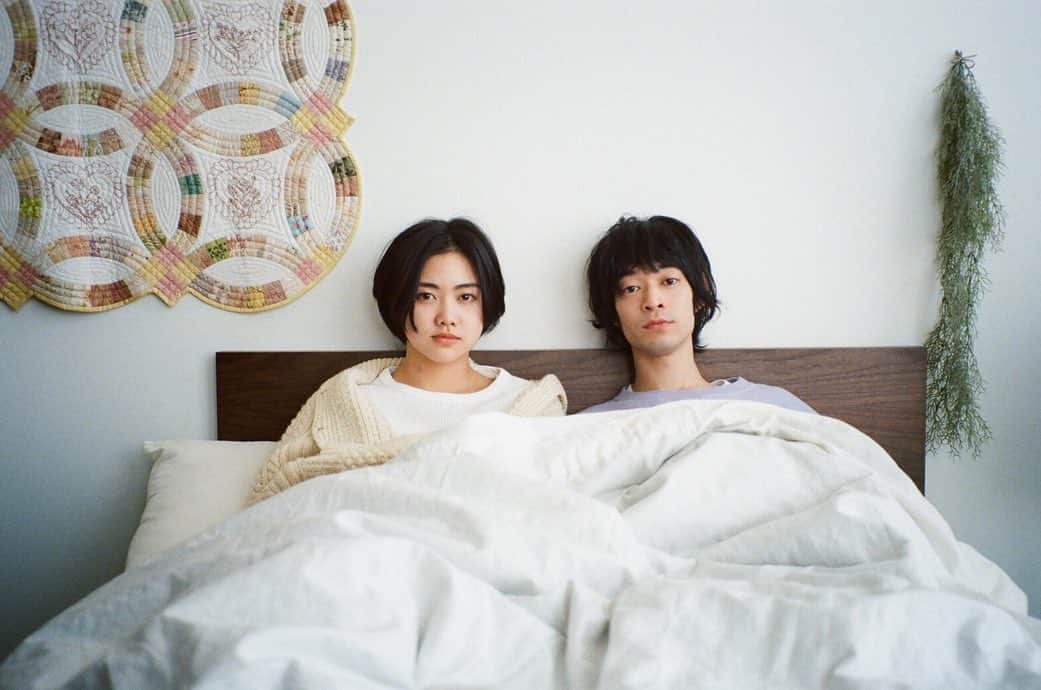 兒玉太智のインスタグラム：「OFFSHOT📸 the shes gone『ふたりのうた』MV。 公開1日で5万回再生突破していたそうです。凄まじい。ありがとうございます。 映画のような空気でとても素敵ですので、ぜひ一度観てみてください。 . . . #theshesgone #ふたりのうた 監督 #石田清志郎 出演 #小川未祐 #こだまたいち」