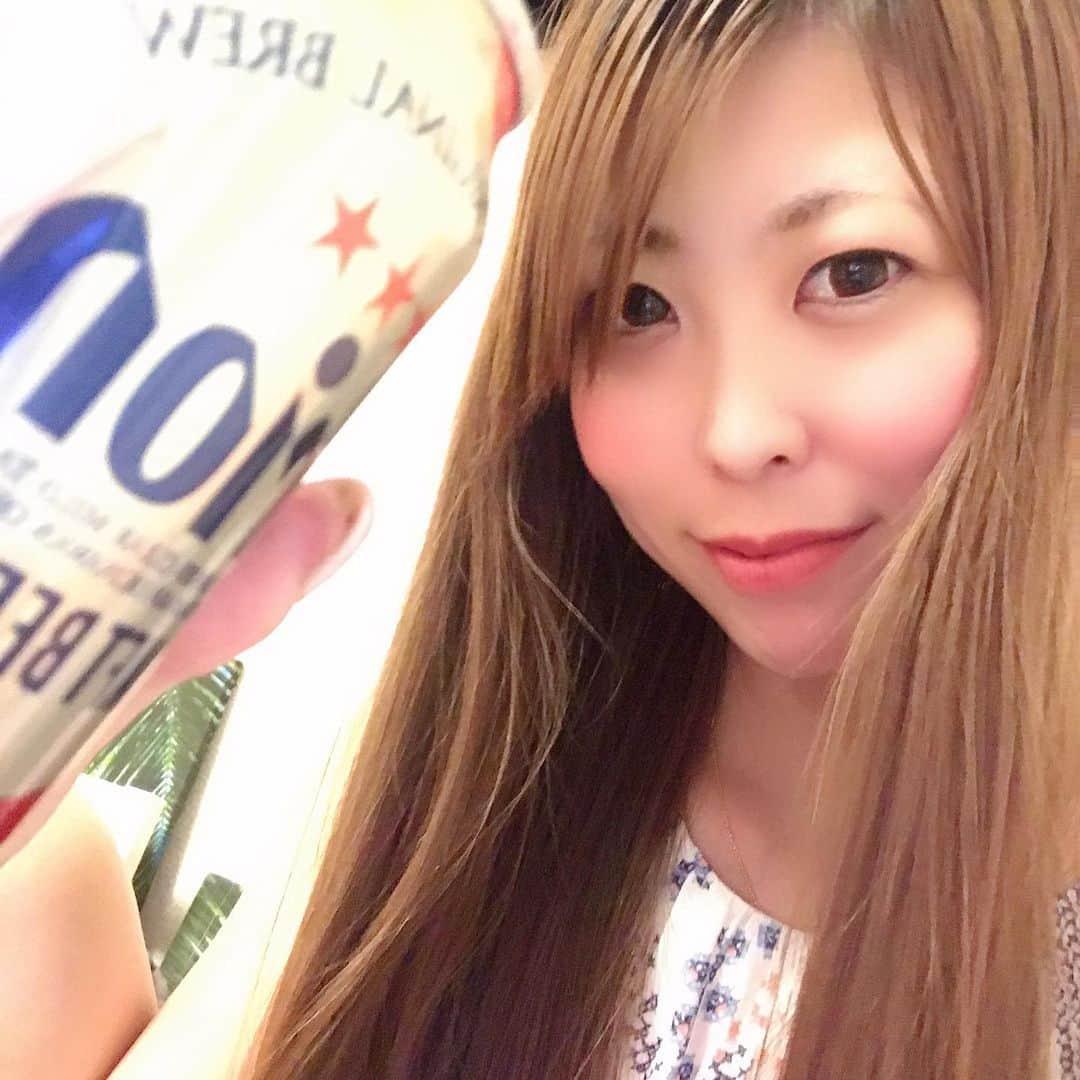 武田智恵のインスタグラム：「連日連夜スナックちえの配信に遊びに来てくださってる皆様ありがとうございます🙇‍♂️♥️ こんな話聞きたい等あればぜひ教えてくださいねー😃✨ 本日の開店は20時にしようかと😘 お時間ある方はまたあそびにしてねー😊💕💕 初見さん皆様大大大歓迎でーす🧏‍♀️♥️ ツイキャスにて放送しますので、ツイキャスビュワー推奨です❣️ ひと手間かけて大変申し訳ありませんが宜しくお願いしまーす👼 #雑談 #ライブ配信 #飲酒 #kp #裸族 #初見 #大歓迎 #ツイキャス」