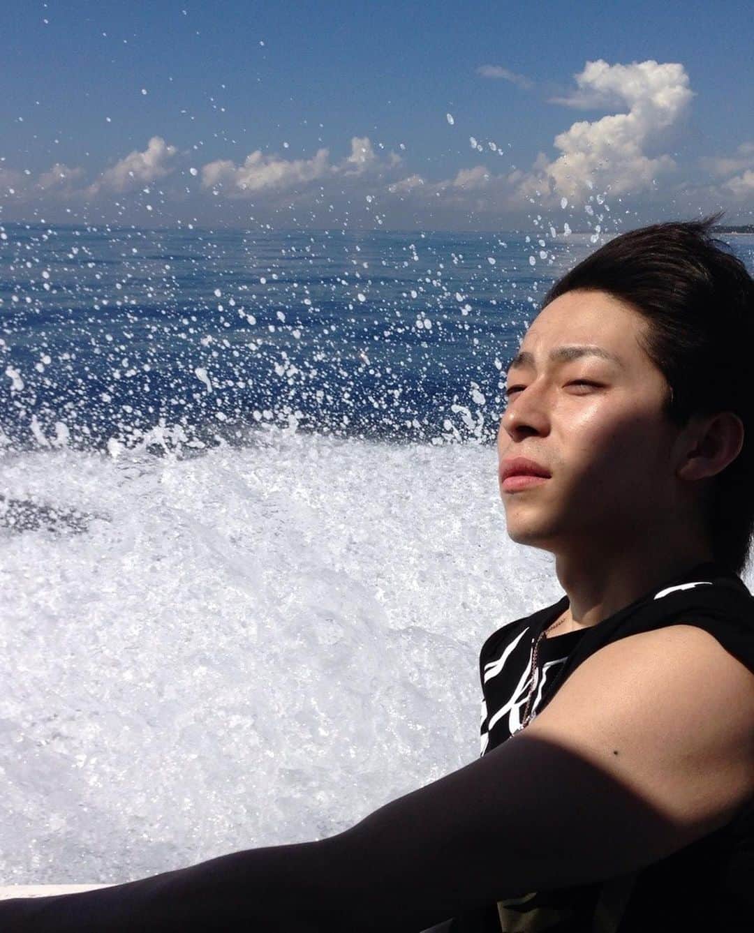 石川竜太郎さんのインスタグラム写真 - (石川竜太郎Instagram)「今は辛抱の時。 #stayhome  で乗り切ろうね。  懐かしい楽しげな写真載せてみたよ。笑」4月20日 17時41分 - ryutaro_ishikawa