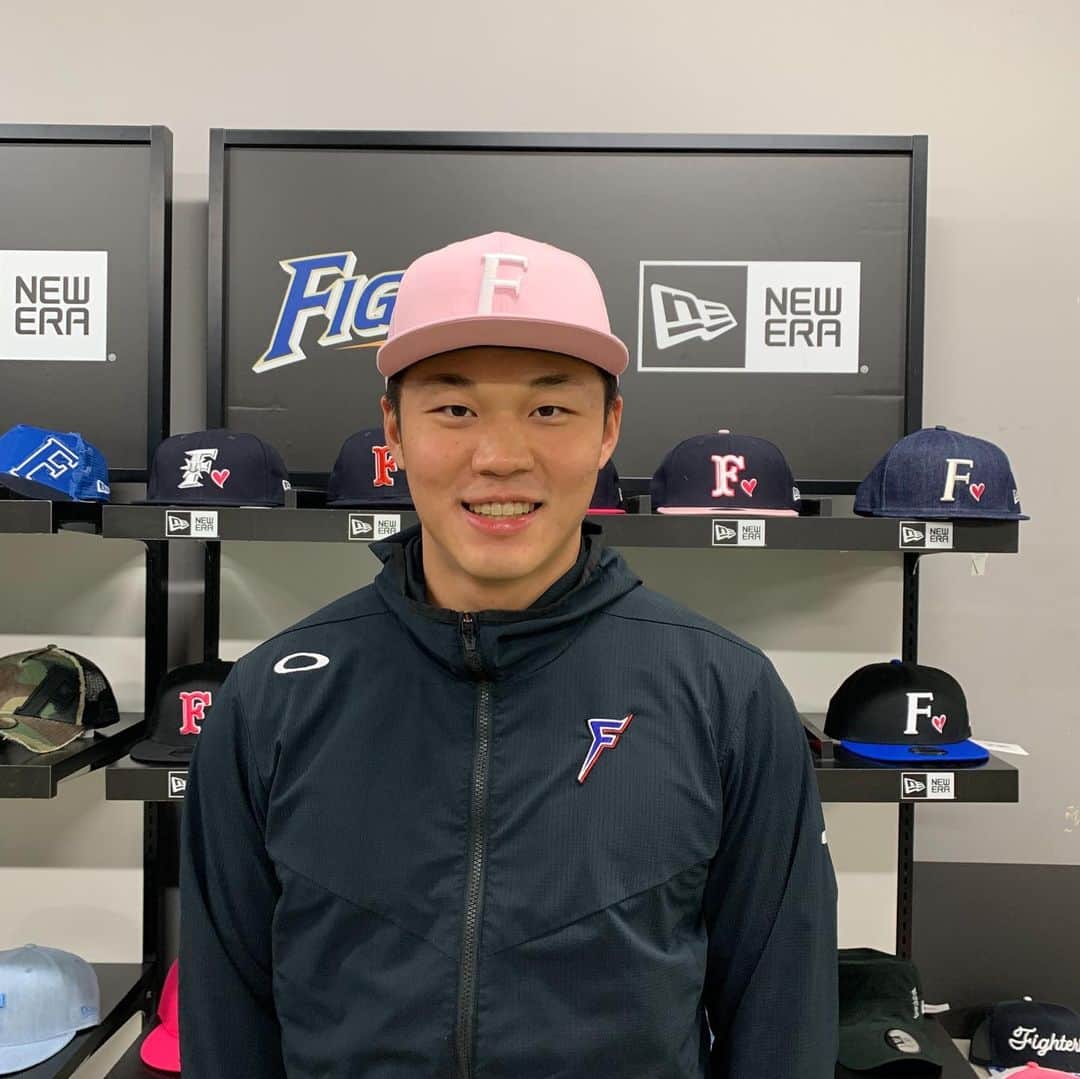 のインスタグラム：「粉紅也可以很有力量。  #顏色沒有性別 #lovefighters #Pink #ColorHasNoGender」