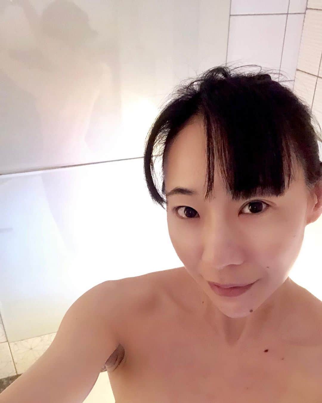 若林美保さんのインスタグラム写真 - (若林美保Instagram)「#お風呂 #入浴 #nude #selfie」4月20日 19時32分 - waka_miho