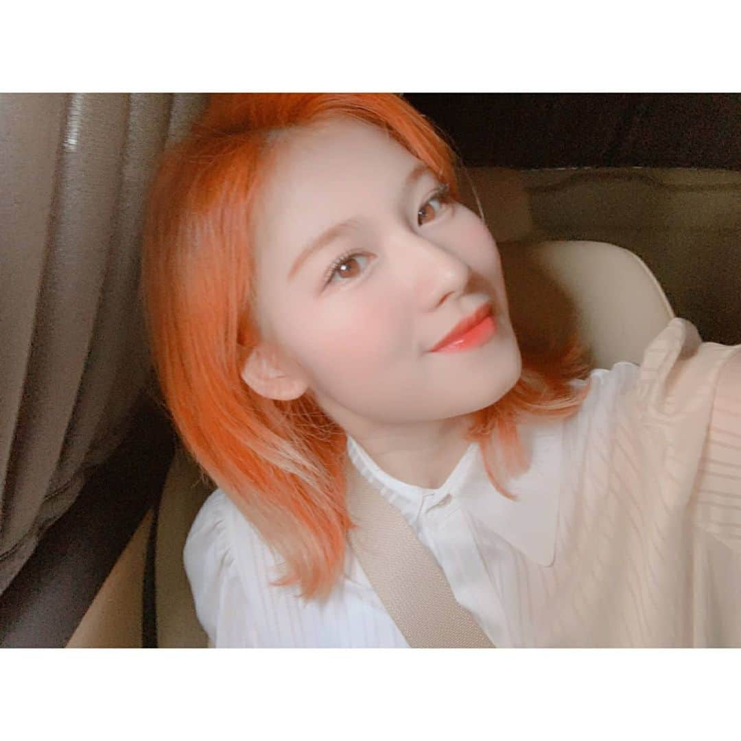 TWICEさんのインスタグラム写真 - (TWICEInstagram)「보고싶다🍊🧡」4月20日 19時30分 - twicetagram