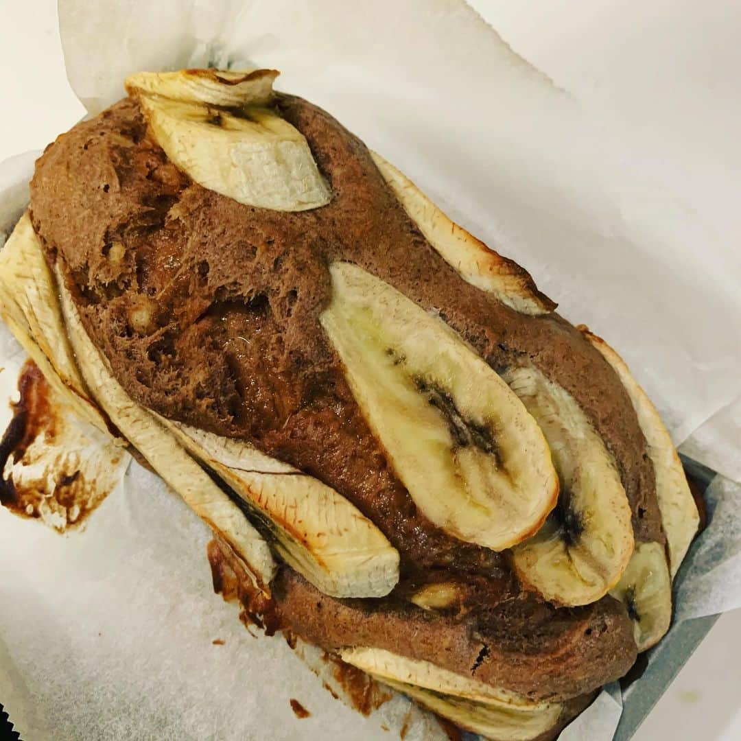 白井眞輝さんのインスタグラム写真 - (白井眞輝Instagram)「久しぶりにバナナケーキ作ってみました。」4月20日 19時57分 - masakishirai_alexandros