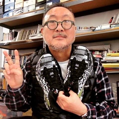 ケンゾーミナミのインスタグラム：「And here is the man, the myth, and the legend Mr. Daiki Suzuki himself with peace sign and my @reebok Zig Kinetika x R58 model. . 鈴木大器さんと、ピースサインと、私のリーボックモデル 『Zig Kinetika x R58 by Kenzo Minami』。」