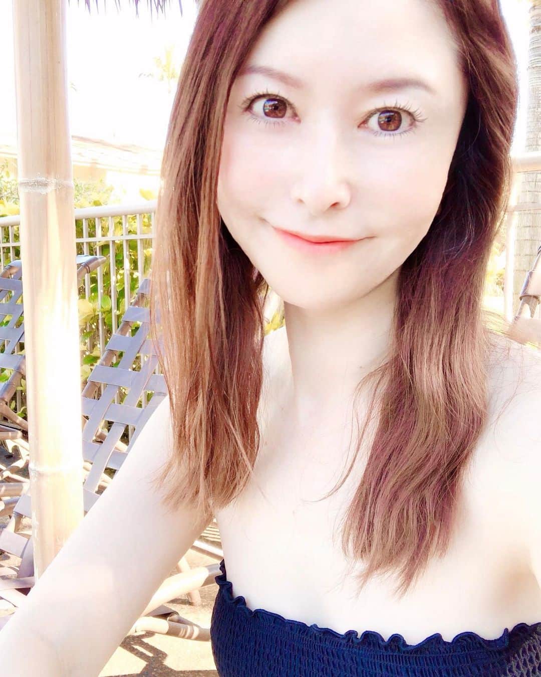 のインスタグラム：「4/20は私の誕生日☆ 毎年誕生日は旅行へ…今年はお家で🎂を♡ 今年は同じお誕生日の女性、そして同じRH-の女性と出逢えました♫ 2人とは運命感じました♡  早く新型コロナが落ち着きますように☆ 早くハワイへ行きたい☆  最近のテイクアウトを楽しんでいます♡  みなさんもテイクアウトいかがです？？ #takeout #takeoutfood #togo  #covit #covıt19 #cake #cafe  #お家時間 #自粛 #swimwear  #hawaii #コロナに負けるな  #コロナウイルスが早く終息しますように  #photography #苦手な読書  #rhマイナス #zoom 苦手 #小鳥寿未代 #stayhome」