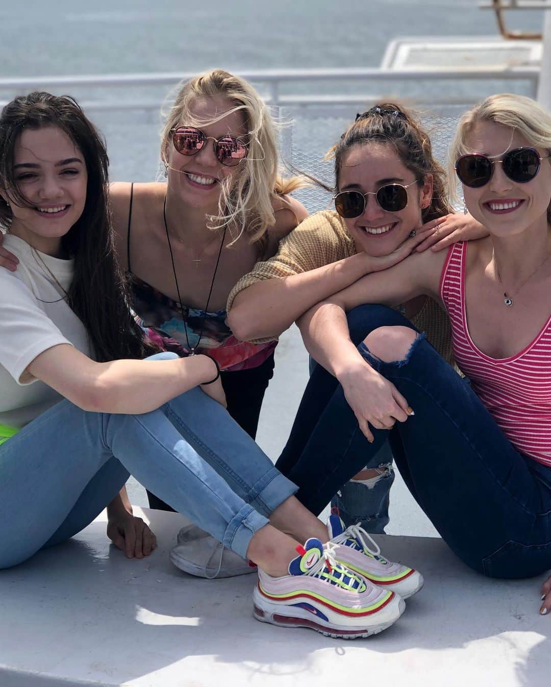 ケイトリン・オズモンドのインスタグラム：「“Life is a beautiful collage of priceless moments and memories, which when pieced together creates a unique treasured masterpiece” - Melanie M. Koulouris . One of my favourite times of the year is the ferry ride we take during Stars On Ice from Victoria to Vancouver. The sun seems to always be shining and smiles are forever. Here is a throwback to last years trip. These moments are priceless. These memories will forever be in my heart. These people are absolutely remarkable!」