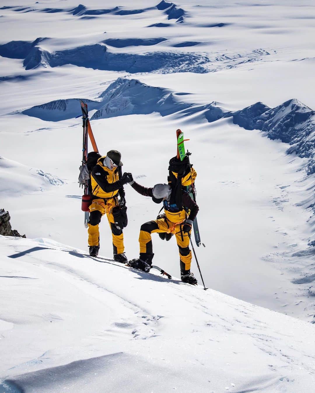 ジミー・チンさんのインスタグラム写真 - (ジミー・チンInstagram)「In January, @hilareenelson @jimwmorrison @conrad_anker and I set out to Antarctica to climb and ski the two hightest peaks on the continent - Mount Vinson and Mount Tyree. On Vinson, we hoped to climb and ski the Ice Stream first climbed by @conrad_anker 20 years ago. The line had never been repeated. We hoped to make the 2nd ascent and 1st ski descent of the route. ⁣ ⁣ Image 1 & 2⁣ After landing at Vinson BC, we immediately shuttled our climbing loads to the base of the route and checked conditions. The next morning we set out to climb the mountain without much time for acclimatization. As in zero time to acclimatize. Weather windows in Antarctica are coveted and often short. We had our window. We went. @jimwmorrison and @hilareenelson start up the Ice Stream. ⁣ ⁣ Video 3⁣ Loved this short video that @jimwmorrison captured on the route. As @conrad_anker says, we come to the mountains to be humbled. Humbled indeed. ⁣ ⁣ Image 4⁣ After almost 9000ft of climbing, @jimwmorrison and @conrad_anker share a moment of gratitude and relief. We’d just made the 2nd ascent of the Ice Stream, 20 yrs after the 1st ascent. It had been a long and nerve wracking push w less than ideal trail breaking and avy conditions. We still had another 1500ft of climbing ahead to summit so the moment was brief. ⁣ ⁣ Image 5 & 6⁣ Guessing it was close to -50f w windchill at this moment. Not a lot of hanging around on top. It was a hard day. There is a consensus you add around 2500ft of elevation to all elevations because of the thinner atmosphere near the pole. So a 16,000ft peak can feel like an 18,500ft summit. After 10,500ft of climbing and little to no acclimatization, it felt like one of the harder summit days I’ve had. @jimwmorrison later told me he thought it was harder than his Everest summit day. I didn’t argue. Avy conditions were too dangerous on the Ice Stream to ski so we opted to ski the regular route. An avalanche at the bottom of the descent confirmed our assessment on the Ice Stream. Eventually after a 20 hr push, we made it back to basecamp, ate some food, repacked and flew out towards our next adventure on Tyree. We had been at Vinson for less than 48 hrs. ⁣ ⁣ @thenorthface⁣」4月21日 2時33分 - jimmychin