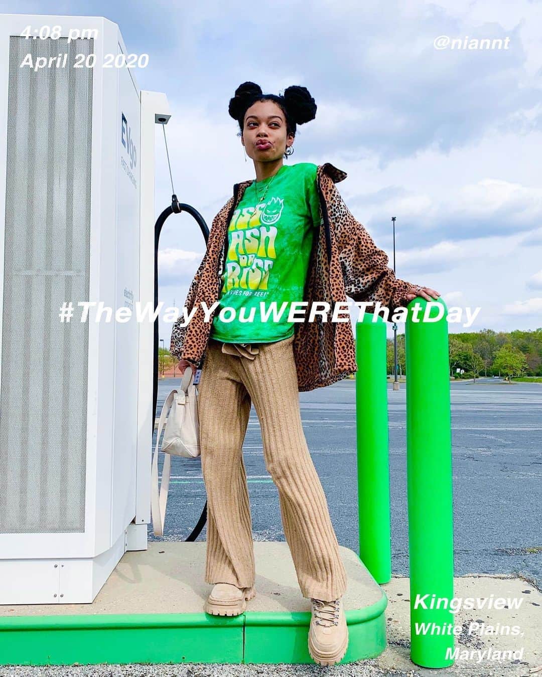 筒井心一のインスタグラム：「@niaannt #Quarantined in #Kingsview at 4:08 pm, April 20 2020, #WhitePlains ﻿ #OutfitOfTheDay = #TheWayYouWEREThatDay #QuarantineEdition  #TWYWTD #ShinichiTsutsui」
