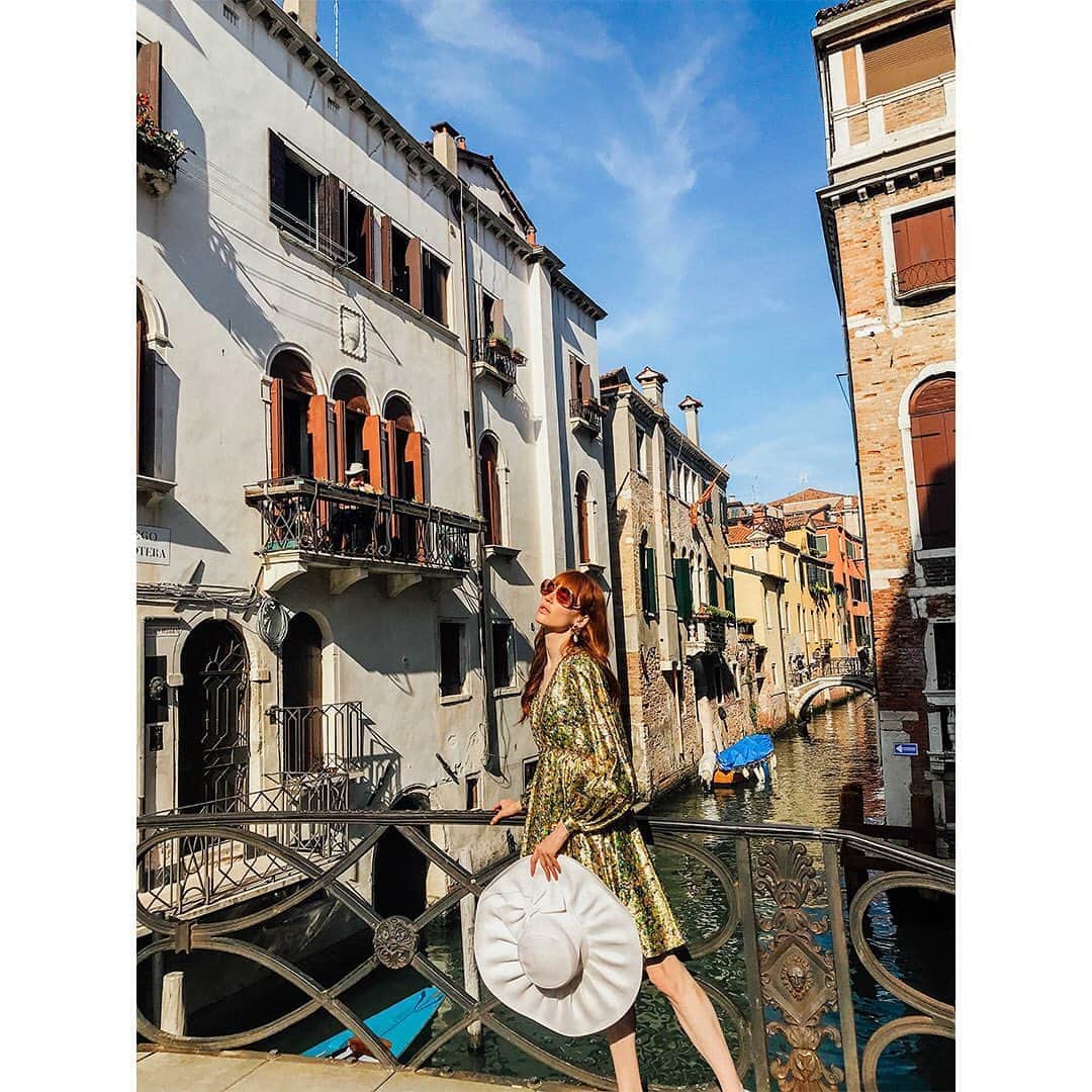 Faith Picozziのインスタグラム：「‪Italy Diaries 1️⃣5️⃣ Venice 💛 Italy #venice #italy #travel #fashion #style #summer #vacation @filip.milenkovic @filipandfaith」