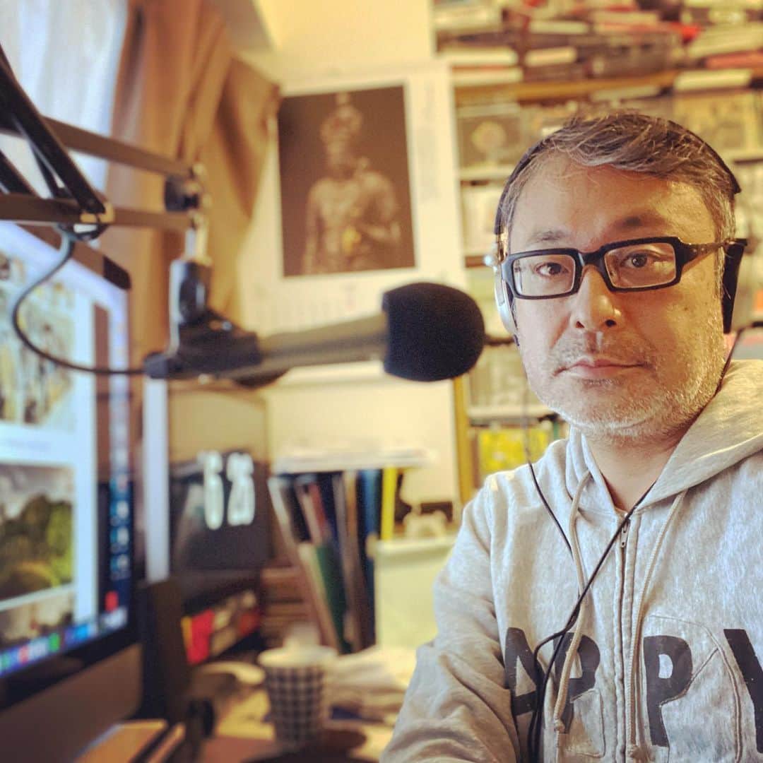 栗田善太郎のインスタグラム：「おはようございます！  本日も家に居られる方は出来るだけ。　 福岡は光化学オキシダントの濃度が朝から高いです。  換気も深呼吸も出来ない未来に生きる僕等ですが、 どうか今日もご安全に！」