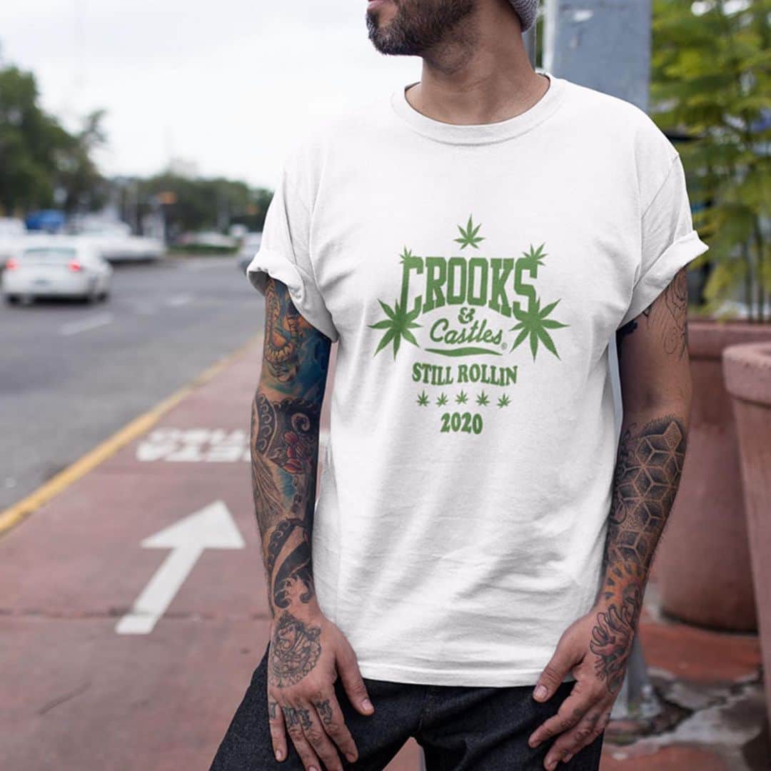 Crooks & Castlesさんのインスタグラム写真 - (Crooks & CastlesInstagram)「Our 4/20/420 Capsule Tees are now online 🌿 plus a restock on all your faves ➡️ swipe through 🍃」4月21日 7時46分 - crooksncastles