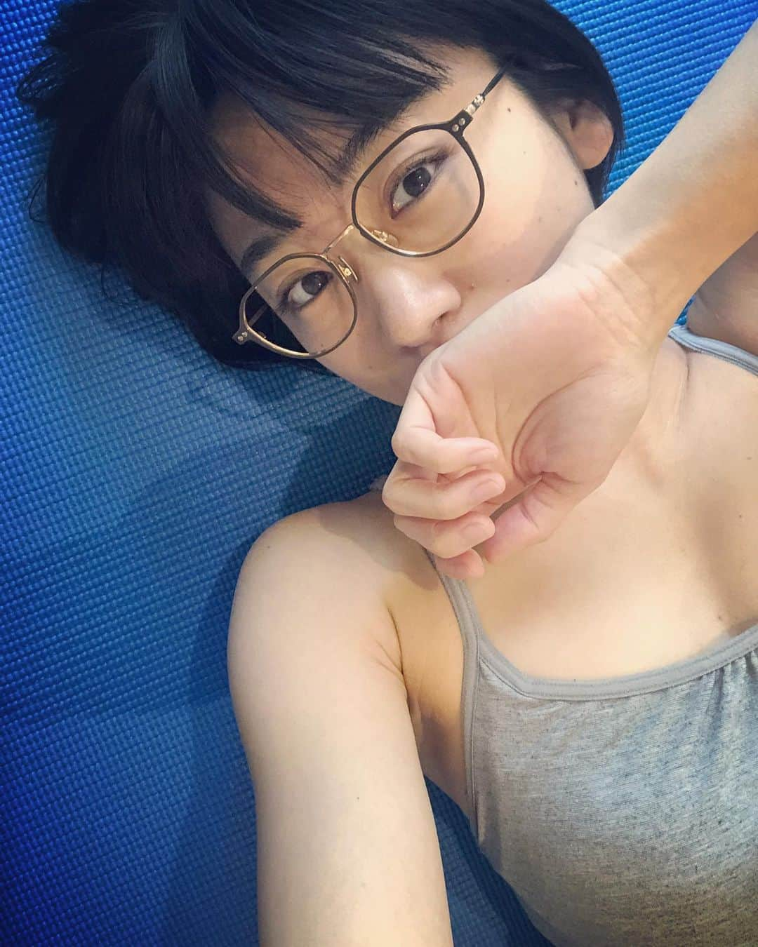 時東ぁみさんのインスタグラム写真 - (時東ぁみInstagram)「最近、1日体動かしてます☆ ・ 朝から @nattyyoga 先生のヨガ🧘‍♀️ 続いて @kumazawa_eriko 先生のピラティス🧘‍♀️ 夜は @narinari0605 先生のトレーニング💪🏻 ・ 自粛を楽しませてくれてる皆さんに感謝！！ 私も楽しませなくちゃ！！ ・ #時東ぁみ #ルーティン #1日の過ごし方 #自粛スケジュール #朝 #ヨガ #yoga #ピラティス #pilates #🧘‍♀️ #夜 #トレーニング #training #💪🏻 #呼吸法 #呼吸深くなる #汗かける #気持ちいい #スッキリ #おうち時間 #感謝 #ありがとう」4月21日 10時20分 - amitokito