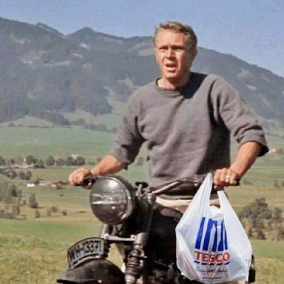 ブライアン・アダムスのインスタグラム：「Steve McQueen to the rescue! I love the stories out there of people helping other people who can’t get groceries, especially helping the elderly. That’s the human spirit in action. (I also love old triumph motorbikes, and wish I could be on one right now). #TriumphTR6SS #sigh #motorcycles #stevemcqueen #socialdistancing #selfisolation #helpsomeonewhoneedsit」