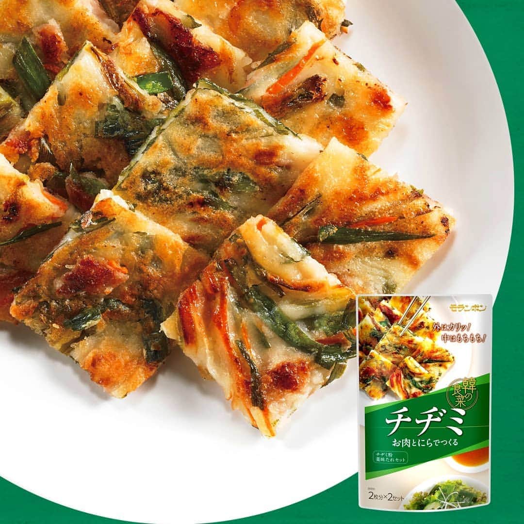 韓の食菜さんのインスタグラム写真 - (韓の食菜Instagram)「＼韓の食菜 チヂミ／  外はカリッ!中はもちもち食感！ チヂミ粉と薬味たれのセットです。 フライパンでかんたんにチヂミが作れます。  詳しくは「モランボン チヂミ」で検索！ http://han-no-shokusai.moranbong.co.jp/products_detail2777/ . #韓の食菜#チヂミ#韓の食菜チヂミ#韓国料理#韓国グルメ#韓国#韓コレ#料理#レシピ#今日の献立 #おうちごはん#おうち時間#モランボン @moranbong_official」4月21日 12時31分 - hannoshokusai