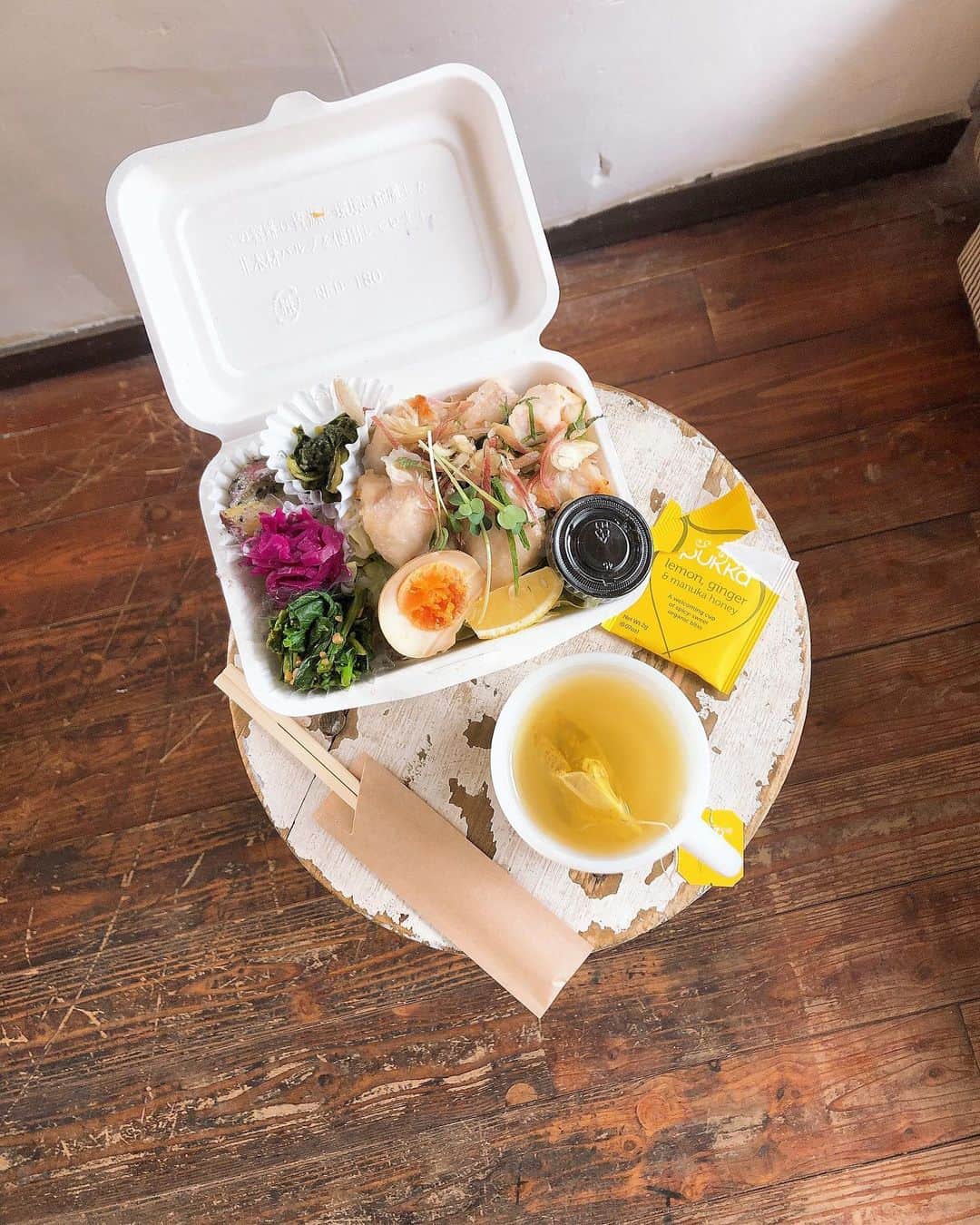 池田泉さんのインスタグラム写真 - (池田泉Instagram)「﻿ lunch﻿ to go 🌸﻿ ﻿  @togo.matsumoto この厳しい状況下で、素晴らしい行動力だとおもいます。賛同します。﻿ 松本のみんなの力で！﻿ 乗り越えたい！﻿ ﻿」4月21日 12時42分 - xxizumi123xx