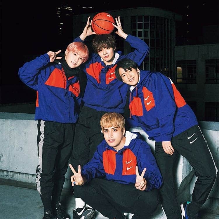 川西拓実のインスタグラム：「JO1の関西3人組がkemioを囲って踊る!?MVは宇宙で撮影とかどないです〜？ ㅡ 200419 vivi #JO1 #ジェイオーワン #PROTOSTAR #無限大 #INFINITY #kawanishitakumi #takumi #川西拓実 ✨ 11.4k jam」